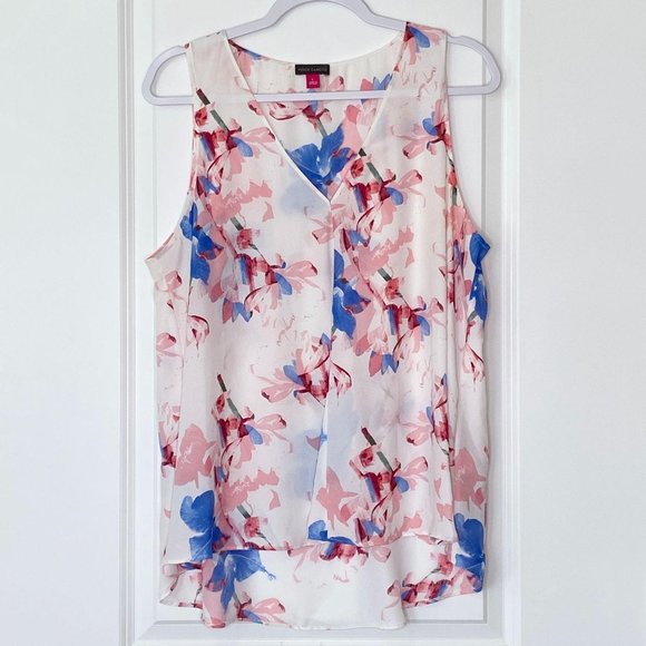 Vince Camuto Tops - Vince Camuto Floral V-Neck Flowy Blouse